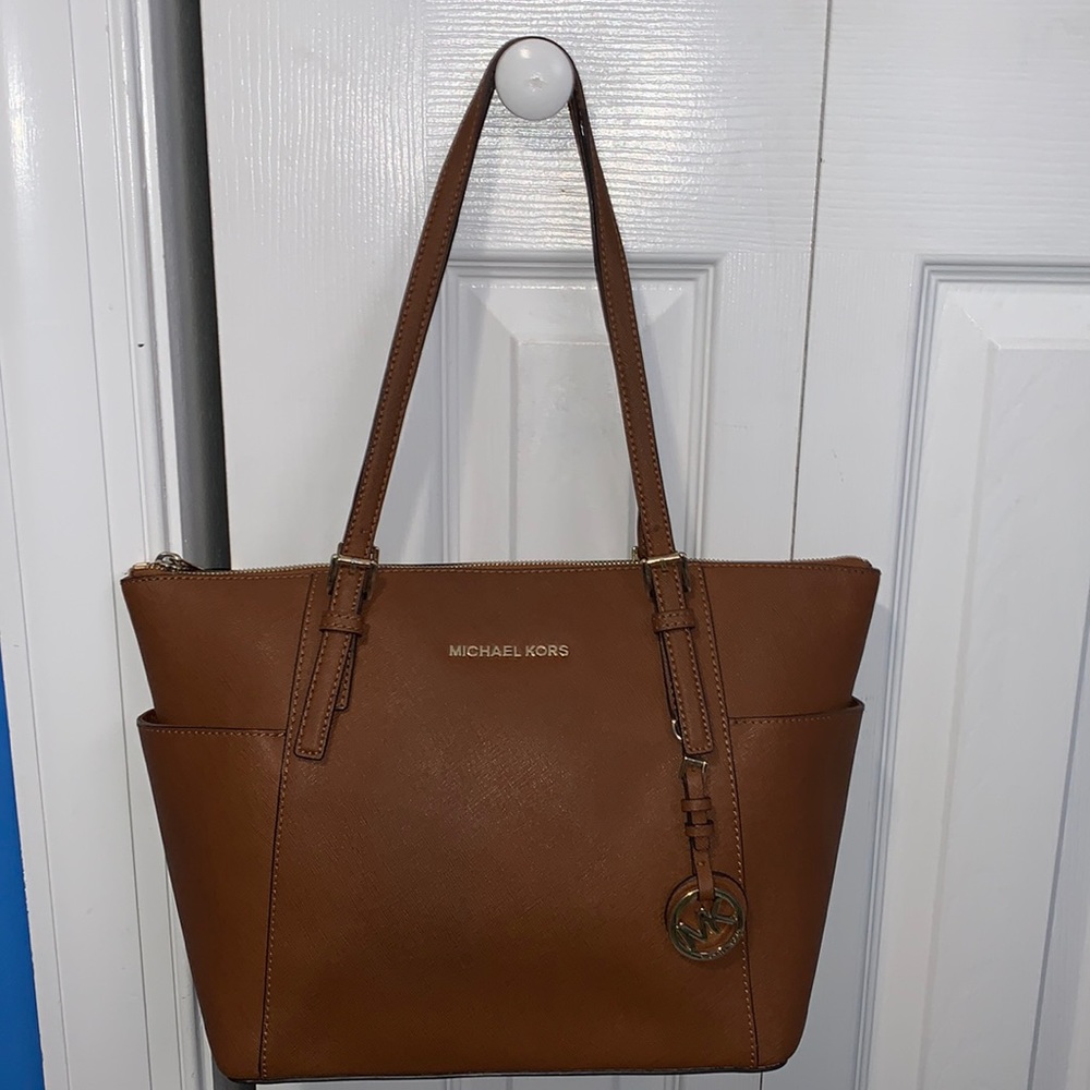 Michael Kors Jet Set Tote